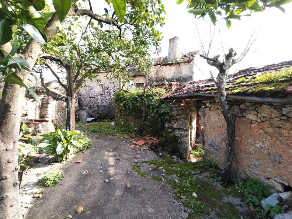 Moradia T4 para Venda em Pelma Foto 23