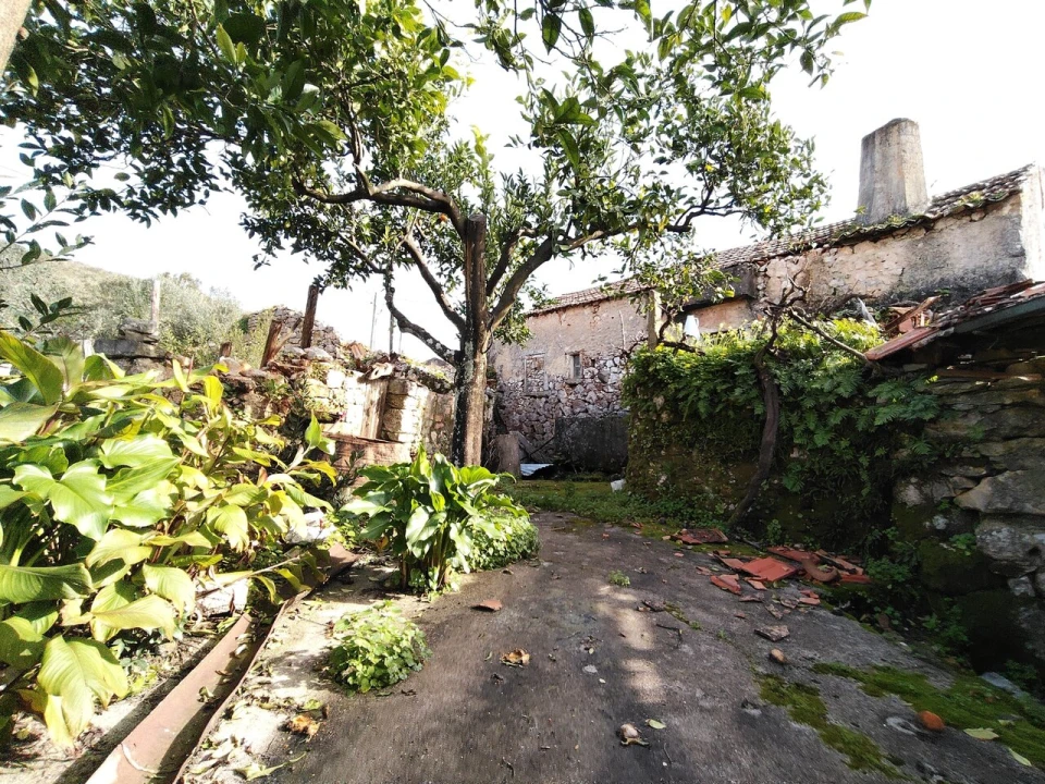 Moradia T4 para Venda em Pelma Foto 26