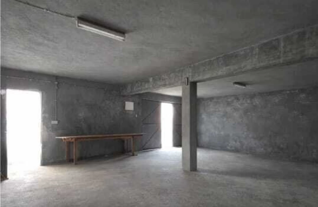 Moradia T4 para Venda em Pelma Foto 6