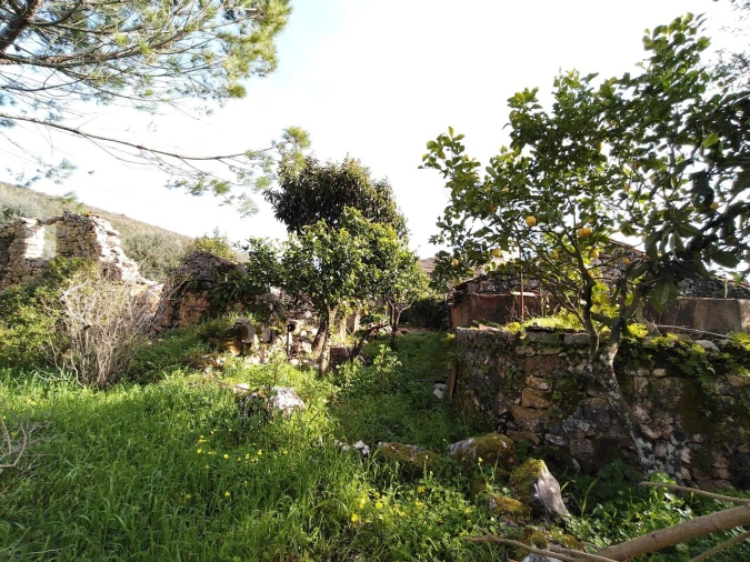 Moradia T4 para Venda em Pelma Foto 32