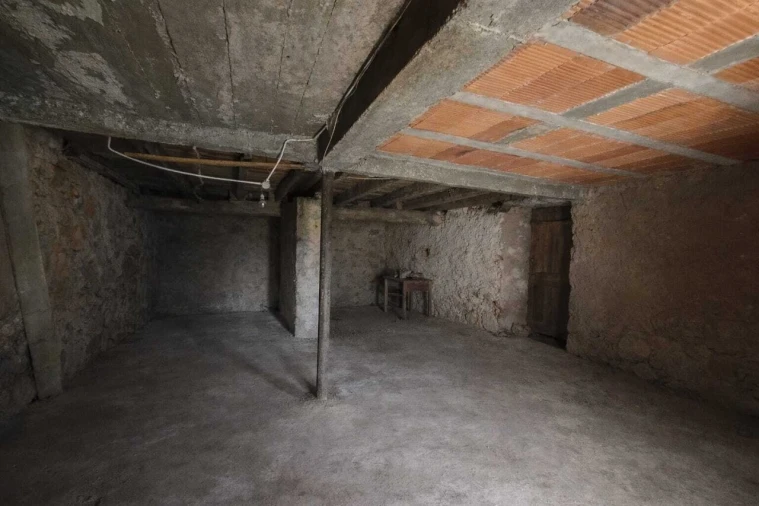 Moradia T4 para Venda em Pelma Foto 8