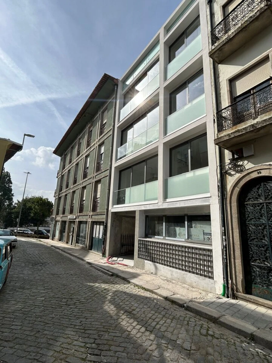 Apartamento T2 para Venda em Cedofeita, Santo Ildefonso, Sé, Miragaia, São Nicolau e Vitória Foto 2