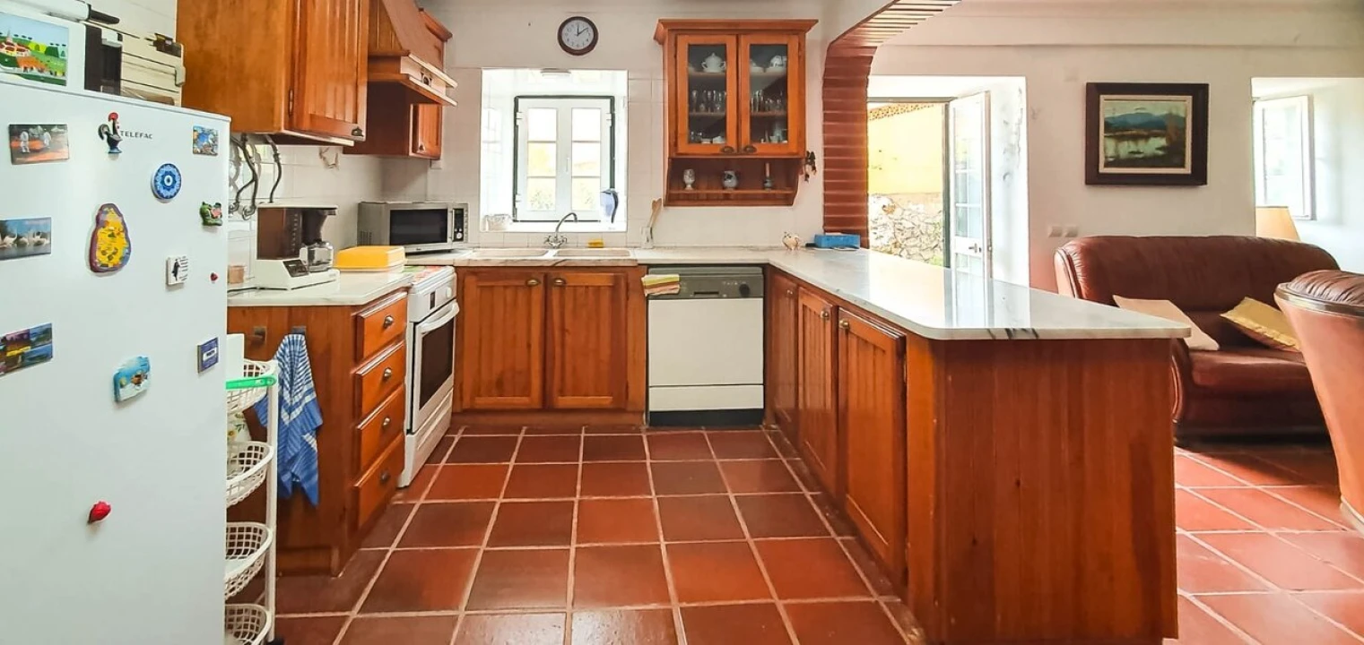 Moradia T2 para Venda em São Bartolomeu dos Galegos e Moledo Foto 4