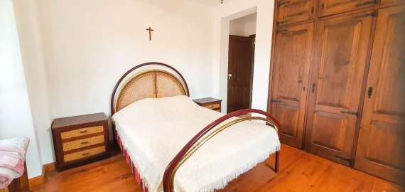 Moradia T2 para Venda em São Bartolomeu dos Galegos e Moledo