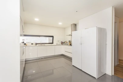 Moradia T5 para Venda em Aldoar, Foz do Douro e Nevogilde