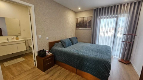 Apartamento T3 para Venda em Póvoa de Varzim, Beiriz e Argivai
