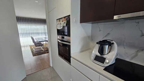 Apartamento T3 para Venda em Póvoa de Varzim, Beiriz e Argivai