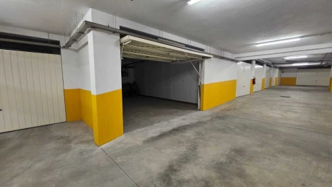 Apartamento T3 para Venda em Póvoa de Varzim, Beiriz e Argivai