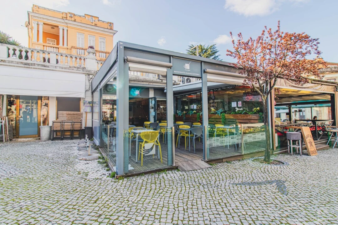 Loja para Venda em Santo Tirso, Couto (Santa Cristina e São Miguel) e Burgães Foto 1