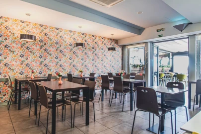 Loja para Venda em Santo Tirso, Couto (Santa Cristina e São Miguel) e Burgães