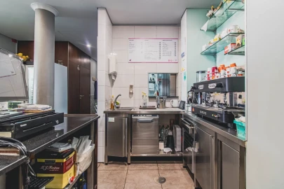 Loja para Venda em Santo Tirso, Couto (Santa Cristina e São Miguel) e Burgães