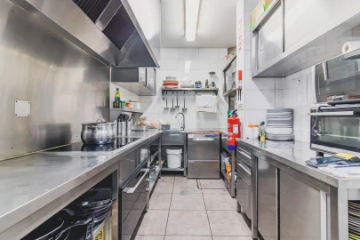 Loja para Venda em Santo Tirso, Couto (Santa Cristina e São Miguel) e Burgães