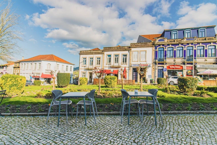 Loja para Venda em Santo Tirso, Couto (Santa Cristina e São Miguel) e Burgães Foto 8
