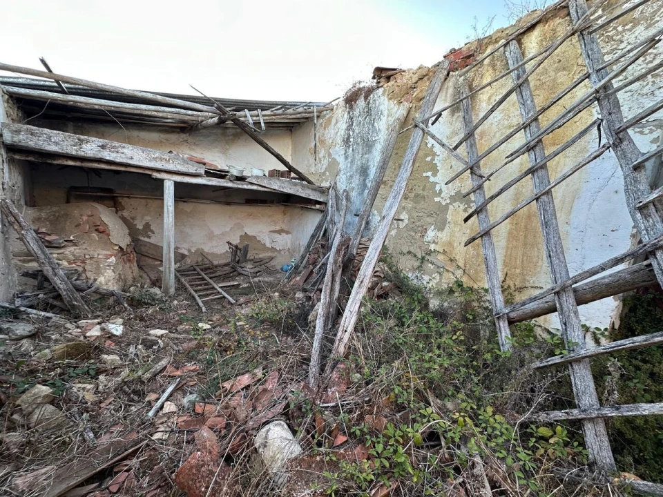 Moradia T2 para Venda em Carvoeira e Carmões Foto 13