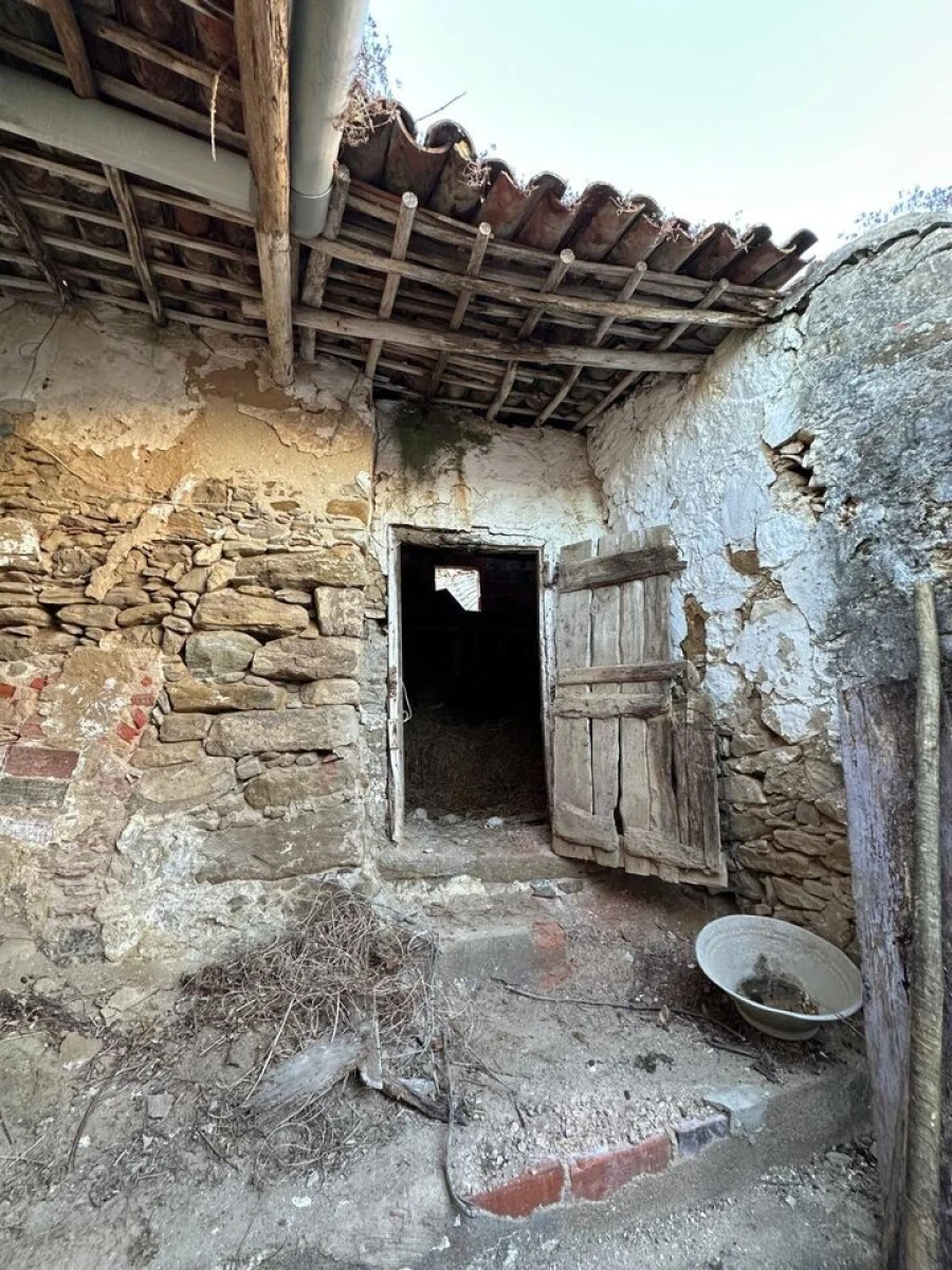 Moradia T2 para Venda em Carvoeira e Carmões Foto 12