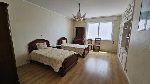 Apartamento T6 para Venda em Póvoa de Varzim, Beiriz e Argivai