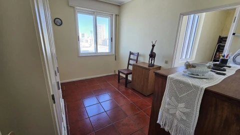 Apartamento T6 para Venda em Póvoa de Varzim, Beiriz e Argivai