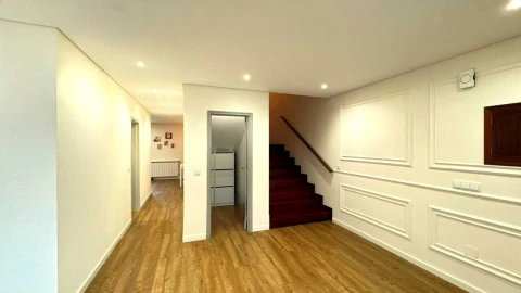 Moradia T4 para Venda em Póvoa de Varzim, Beiriz e Argivai