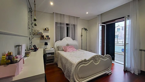 Moradia T4 para Venda em Póvoa de Varzim, Beiriz e Argivai