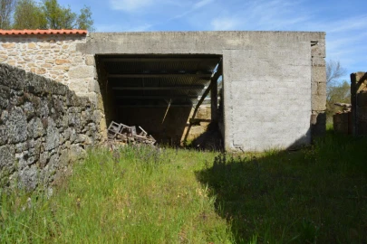 Moradia T4 para Venda em Pousade e Albardo