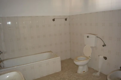 Moradia T4 para Venda em Pousade e Albardo