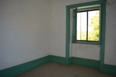 Moradia T4 para Venda em Pousade e Albardo