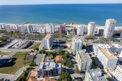 Terreno para Venda em Quarteira
