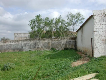 Terreno para Venda em Albufeira e Olhos de Água