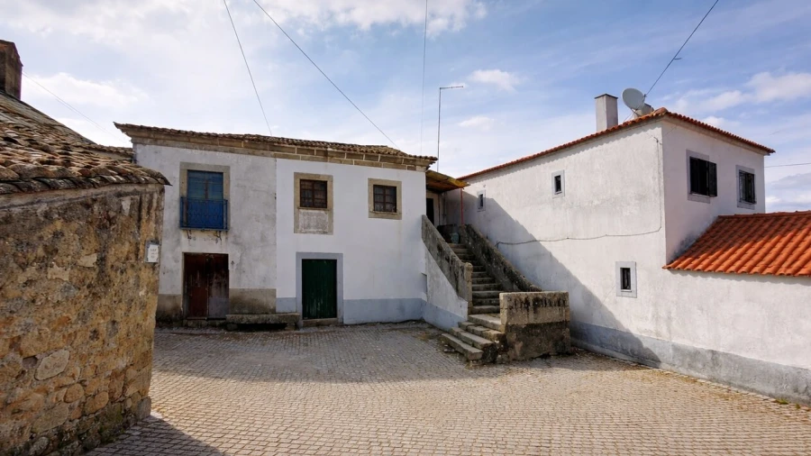 Moradia T6 para Venda em Alverca da Beira/Bouça Cova