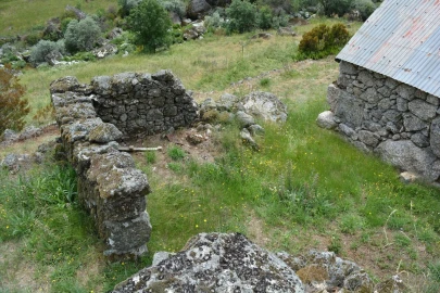 Quinta T1 para Venda em Manteigas (São Pedro)