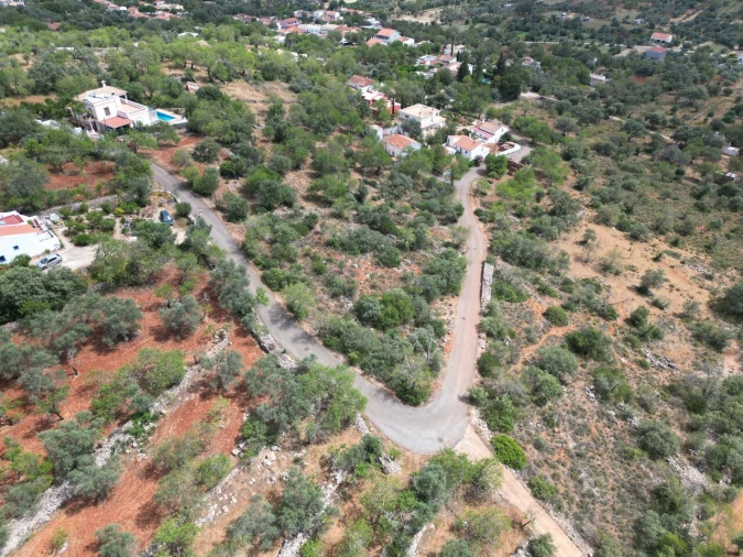 Terreno para Venda em Querença, Tôr e Benafim Foto 5