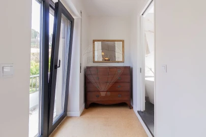 Moradia T5 para Venda em Santa Maria e São Miguel, São Martinho, São Pedro Penaferrim