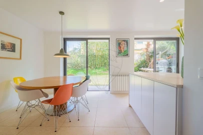 Moradia T5 para Venda em Santa Maria e São Miguel, São Martinho, São Pedro Penaferrim