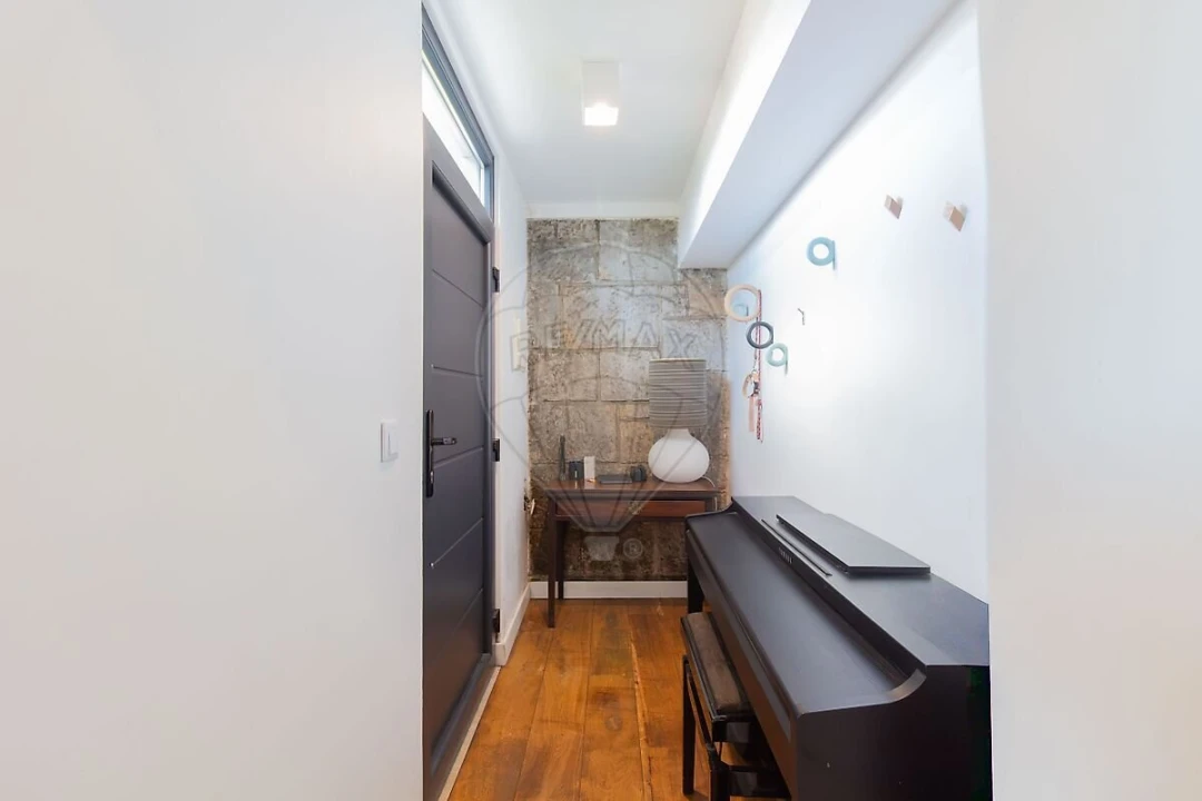 Moradia T5 para Venda em Santa Maria e São Miguel, São Martinho, São Pedro Penaferrim Foto 9