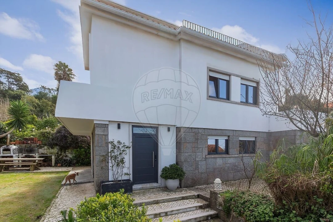 Moradia T5 para Venda em Santa Maria e São Miguel, São Martinho, São Pedro Penaferrim Foto 3