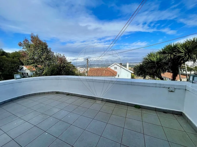 Moradia T5 para Venda em Santa Maria e São Miguel, São Martinho, São Pedro Penaferrim Foto 34