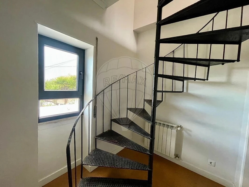 Moradia T5 para Venda em Santa Maria e São Miguel, São Martinho, São Pedro Penaferrim Foto 25