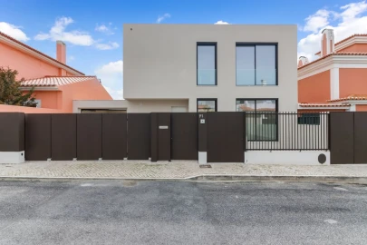 Moradia T4 para Venda em Cascais e Estoril