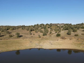 Prédio para Venda em Santa Maria do Castelo e Santiago e Santa Susana