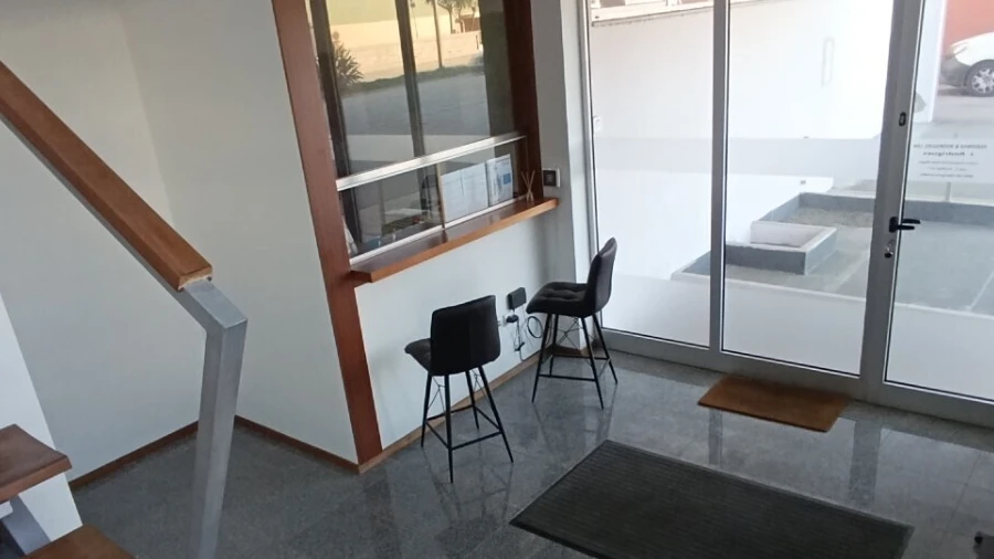 Armazém para Venda em Albergaria-A-Velha e Valmaior