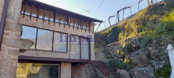 Moradia T3 para Venda em Vila Chã, Codal e Vila Cova de Perrinho