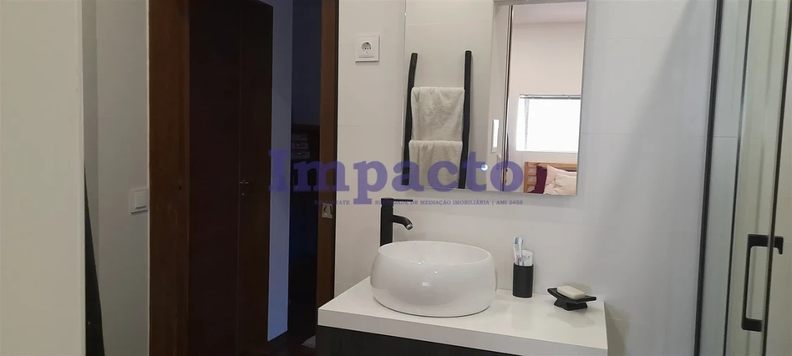 Moradia T3 para Venda em Vila Chã, Codal e Vila Cova de Perrinho Foto 36