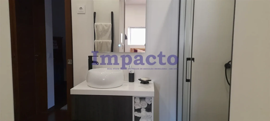 Moradia T3 para Venda em Vila Chã, Codal e Vila Cova de Perrinho Foto 34