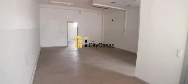 Loja para Arrendamento em Paranhos