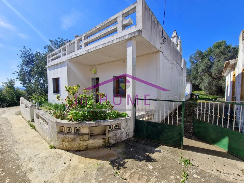 Moradia T4 para Venda em Loule (São Sebastião) Foto 1