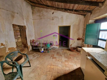 Moradia T4 para Venda em Loule (São Sebastião)