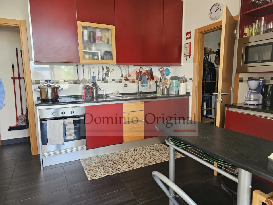 Apartamento T3 para Venda em Quarteira Foto 4