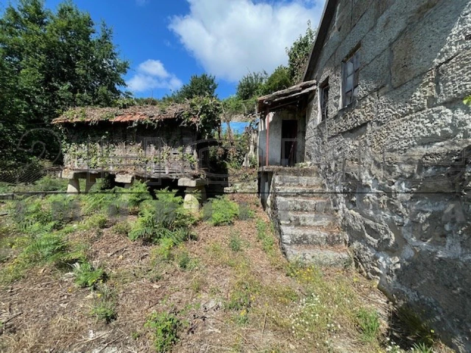 Moradia para Venda em Oliveira do Douro Foto 2