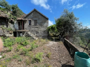 Moradia para Venda em Oliveira do Douro