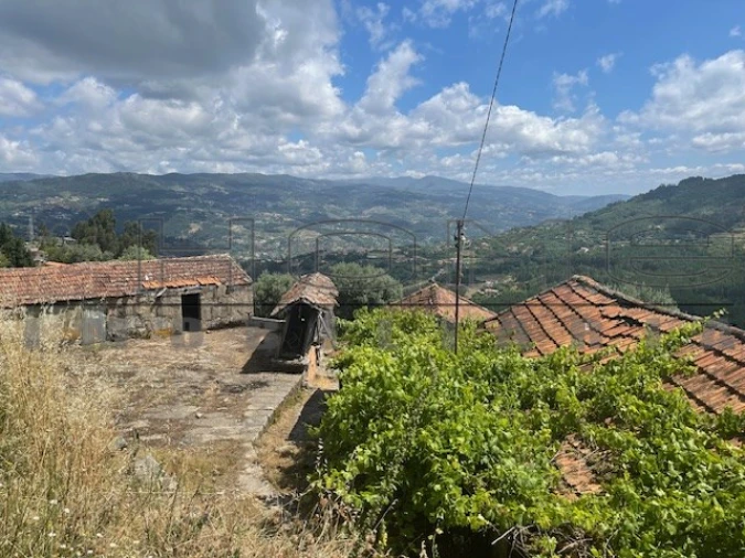Moradia para Venda em Oliveira do Douro Foto 4